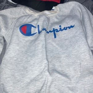 Champion Pull-Over